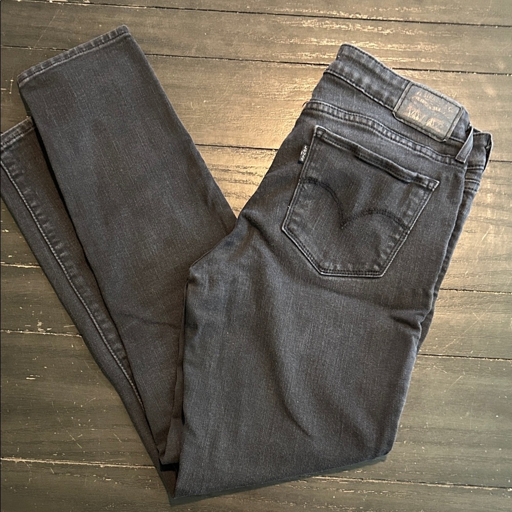 Womens Levi Jeans